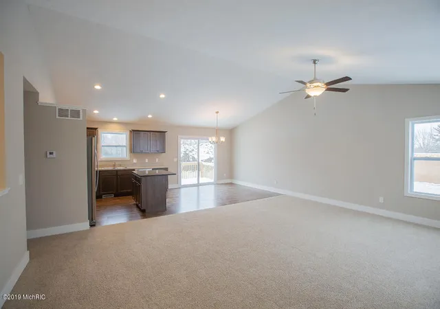 2nd image of 3337 Se Nature View Dr Se, Kentwood City Kent, MI 49512 | MLS# 65026044940