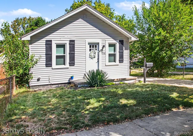 Photo 4 of Single family home for sale at 156 W Brickley Ave, Hazel Park City Oakland, MI 48030 | MLS# 20261068186 | Listing updated on 2026-08-28