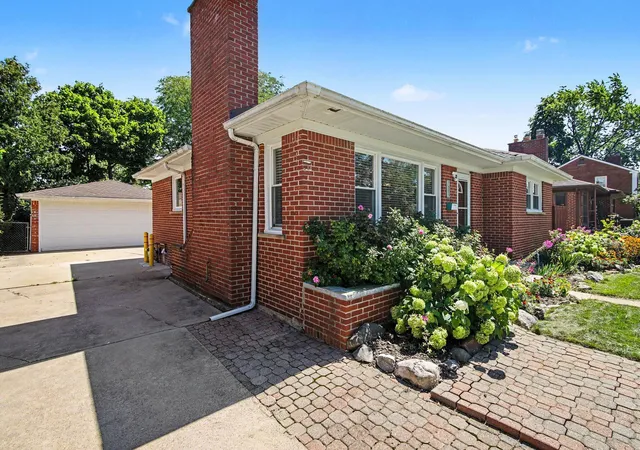 5th image of 1609 Marian Ave, Ann Arbor City Washtenaw, MI 48103 | MLS# 81026044950
