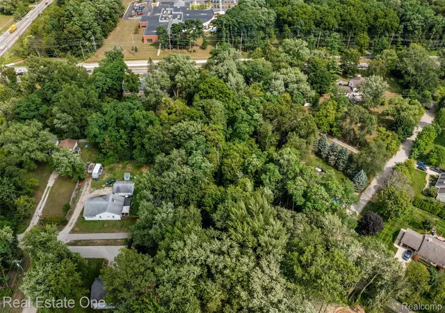 Photo 1 of Land for sale at Vacant Tamworth St, Commerce Charter Township Oakland, MI 48382 | MLS# 20261068199 | Listing updated on 2026-08-25
