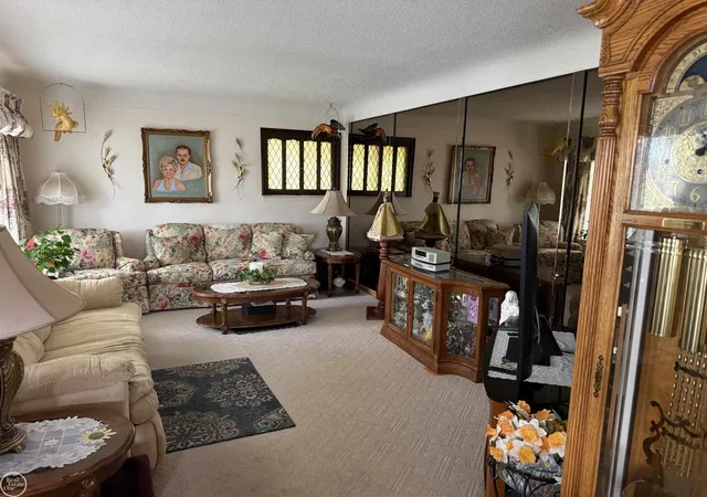 Photo 3 of Single family home for sale at 21009 Danbury St, Clinton Charter Township Macomb, MI 48035 | MLS# 58050219781 | Listing updated on 2026-08-27