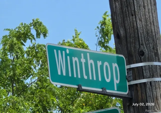 Photo 4 of Single family home for sale at 18500 Winthrop St, Detroit City Wayne, MI 48235 | MLS# 20261068212 | Listing updated on 2026-08-27