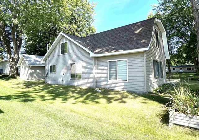 2nd image of 5544 N Merry Ct, Edenville Township Midland, MI 48657 | MLS# 79080072816