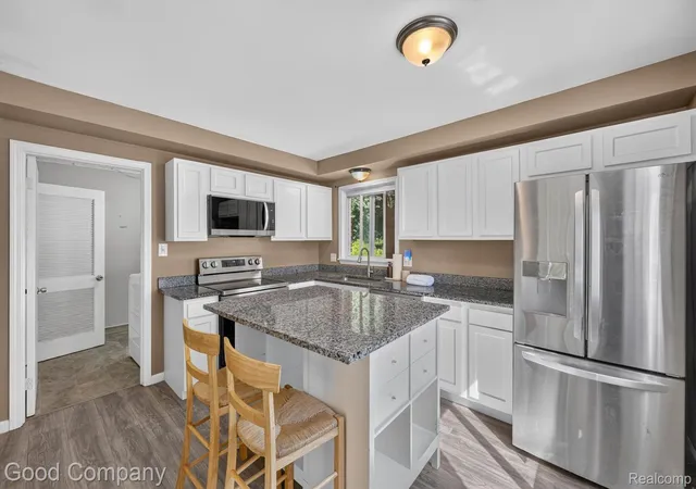 Photo 3 of Single family home for sale at 21004 Westover Ave, Southfield City Oakland, MI 48075 | MLS# 20261068217 | Listing updated on 2026-09-11
