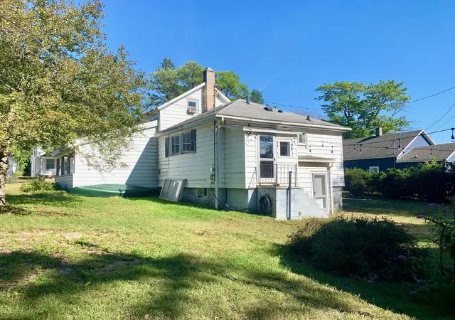Photo 2 of Single family home for sale at 508 S Washington Ave, Ludington City Mason, MI 49431 | MLS# 67026044969 | Listing updated on 2026-09-02