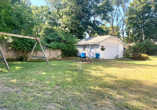 Photo 3 of Single family home for sale at 508 S Washington Ave, Ludington City Mason, MI 49431 | MLS# 67026044969 | Listing updated on 2026-10-02