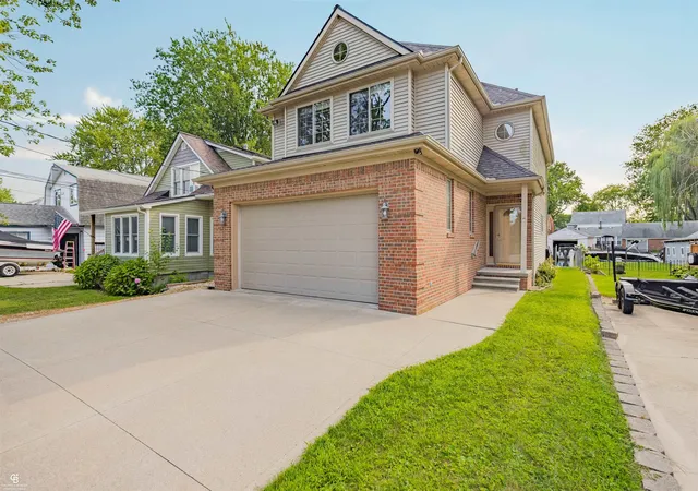 Photo 1 of Single family home for sale at 37909 Sunnybrook St, Harrison Charter Township Macomb, MI 48045 | MLS# 58050219788 | Listing updated on 2026-09-02