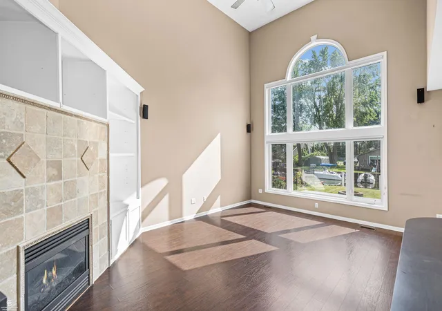Photo 4 of Single family home for sale at 37909 Sunnybrook St, Harrison Charter Township Macomb, MI 48045 | MLS# 58050219788 | Listing updated on 2026-09-02