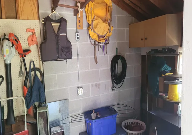 Photo 3 of Single family home for sale at 601 Se Manor Dr, Albion City Calhoun, MI 49224 | MLS# 62026044971 | Listing updated on 2026-09-25