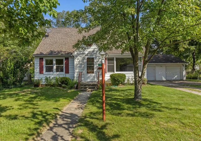 Photo 1 of Single family home for sale at 415 Hunt St Se, Lowell City Kent, MI 49331 | MLS# 65026044978 | Listing updated on 2026-09-28