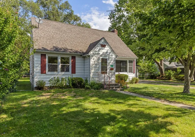 Photo 2 of Single family home for sale at 415 Hunt St Se, Lowell City Kent, MI 49331 | MLS# 65026044978 | Listing updated on 2026-09-28