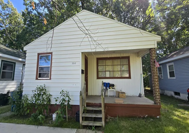 Photo 1 of Single family home for sale at 3318 Lemuel St, Muskegon City Muskegon, MI 49444 | MLS# 65026044988 | Listing updated on 2026-09-04