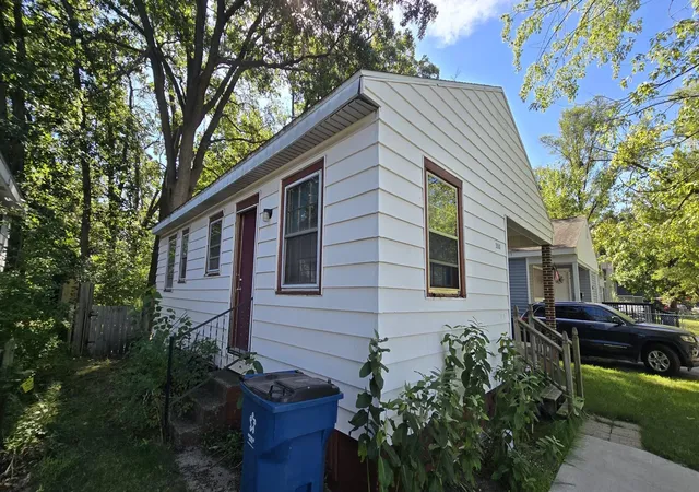 Photo 4 of Single family home for sale at 3318 Lemuel St, Muskegon City Muskegon, MI 49444 | MLS# 65026044988 | Listing updated on 2026-09-04