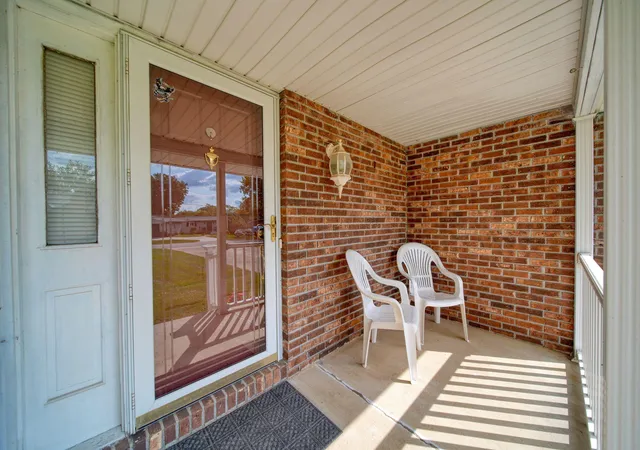 4th image of 119 Claremont Cir, Columbia Township Jackson, MI 49230 | MLS# 81026044990