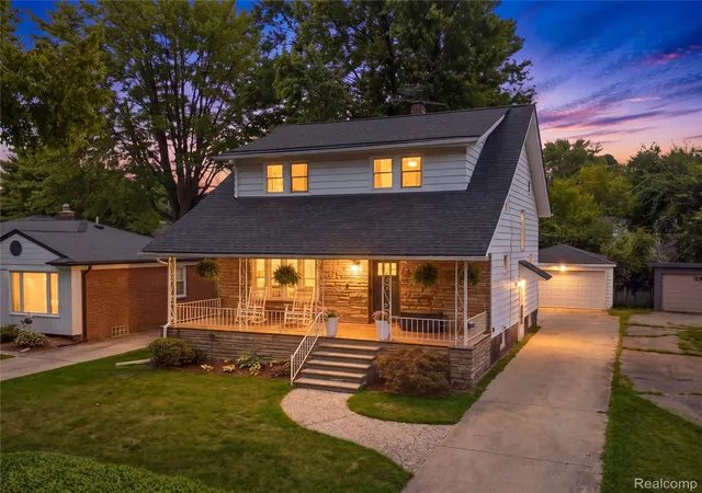 Photo 1 of Single family home for sale at 665 Harrington St, Mt Clemens City Macomb, MI 48043 | MLS# 20261068247 | Listing updated on 2026-09-03