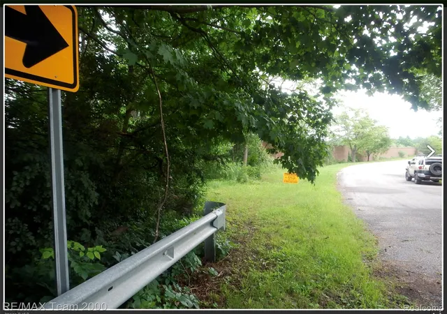 Photo 5 of Land for sale at 40304 W 11 Mile Rd, Novi City Oakland, MI 48375 | MLS# 20261068248 | Listing updated on 2026-08-26