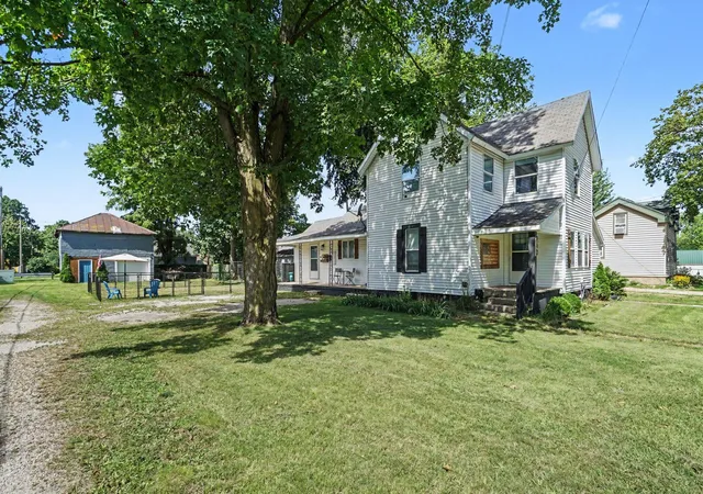 Photo 3 of Single family home for sale at 240 White Pigeon St, Constantine Village St Joseph, MI 49042 | MLS# 68026044991 | Listing updated on 2026-09-29