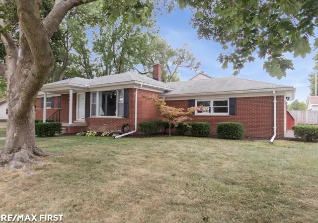 Photo 2 of Single family home for sale at 32215 Solon St, Roseville City Macomb, MI 48066 | MLS# 58050219804 | Listing updated on 2026-08-27