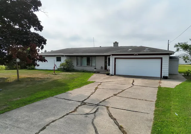 Photo 1 of Single family home for sale at 2095 Brettrager Dr, Spaulding Township Saginaw, MI 48601 | MLS# 68026044998 | Listing updated on 2026-08-26