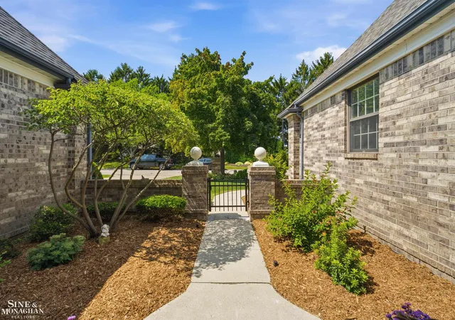3rd image of 1646 Edison Shores Ln Ln, Port Huron City St Clair, MI 48060 | MLS# 58050219805