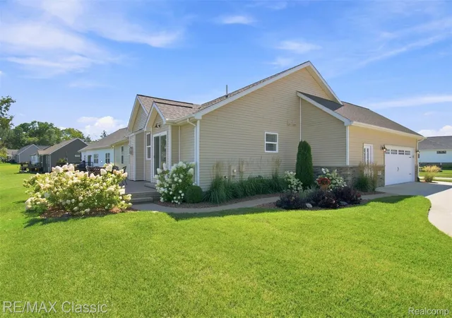 Photo 3 of Single family home for sale at 1247 Timberleaf Dr, Brighton Township Livingston, MI 48114 | MLS# 20261068265 | Listing updated on 2026-09-13