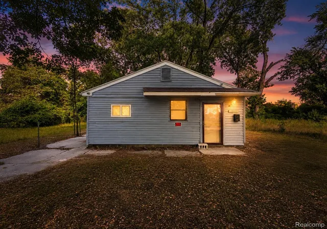 Photo 1 of Single family home for sale at 15344 Blackstone St, Detroit City Wayne, MI 48223 | MLS# 20261068270 | Listing updated on 2026-08-26