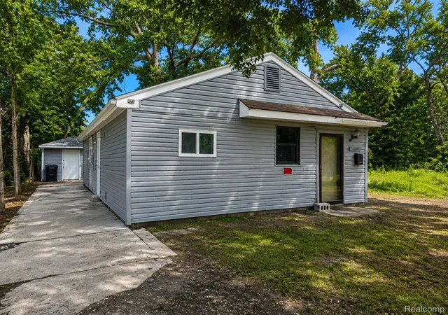 Photo 2 of Single family home for sale at 15344 Blackstone St, Detroit City Wayne, MI 48223 | MLS# 20261068270 | Listing updated on 2026-08-26