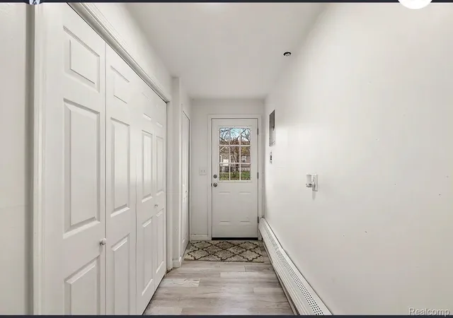 Photo 3 of Single family home for sale at 27321 Baldwin Ave Ave, Warren City Macomb, MI 48092 | MLS# 20261068285 | Listing updated on 2026-08-29