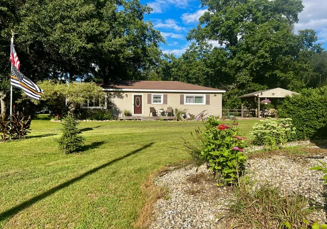 Photo 2 of Single family home for sale at 3979 W Bacon Rd, Hillsdale Township Hillsdale, MI 49242 | MLS# 62026045013 | Listing updated on 2026-09-02