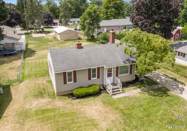 Photo 1 of Sale Pending at 3901 Suburban Shores Dr Ne, Plainfield Charter Township Kent, MI 49525 | MLS# 65026045014 | Listing updated on 2026-08-31