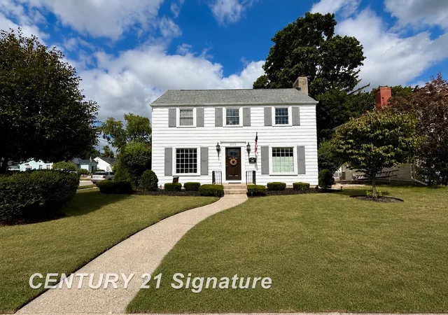 Photo 1 of Single family home for sale at 2520 Adams Blvd, Saginaw City Saginaw, MI 48602 | MLS# 61050219807 | Listing updated on 2026-08-26