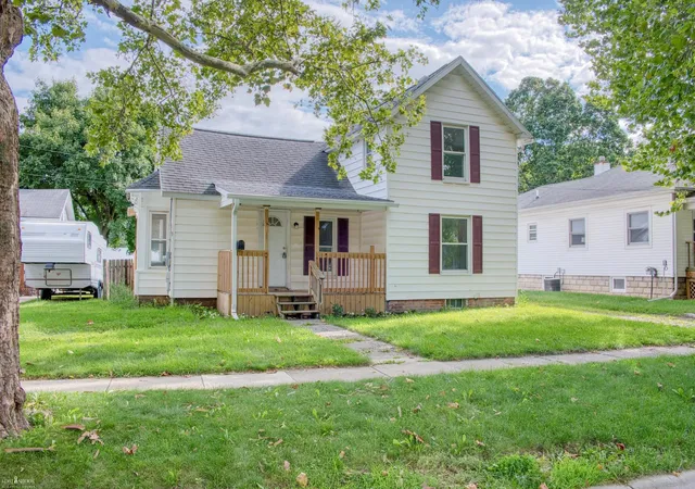 Photo 1 of Single family home for sale at 1003 Ryan St, Owosso City Shiawassee, MI 48867 | MLS# 5050219808 | Listing updated on 2026-09-09