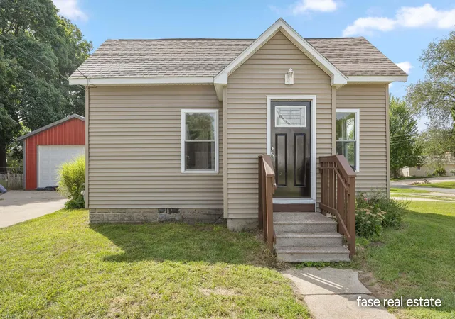 Photo 1 of Sale Pending at 703 Pearl St, Belding City Ionia, MI 48809 | MLS# 65026045021 | Listing updated on 2026-09-03