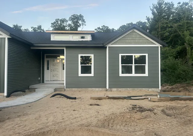 Photo 3 of Single family home for sale at 6226 English Ave Ne, Plainfield Charter Township Kent, MI 49321 | MLS# 65026045023 | Listing updated on 2026-09-02