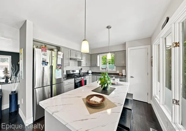 Photo 22 of Single family home for sale at 26925 S River Road, Harrison Charter Township Macomb, MI 48045 | MLS# 20261068303 | Listing updated on 2026-08-31