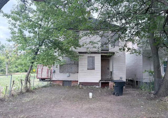 Photo 3 of Single family home for sale at 3757 Saint Clair St, Detroit City Wayne, MI 48214 | MLS# 20261068311 | Listing updated on 2026-08-27