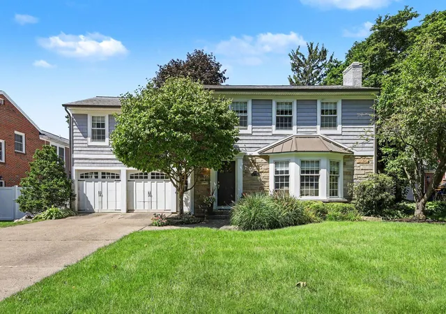 Photo 1 of Sale Pending at 955 San Jose Dr Se, East Grand Rapids City Kent, MI 49506 | MLS# 65026045041 | Listing updated on 2026-09-05