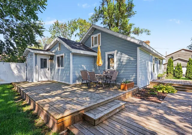 Photo 2 of Single family home for sale at 66 Lakeview Ave, Norton Shores City Muskegon, MI 49444 | MLS# 71026045034 | Listing updated on 2026-09-18