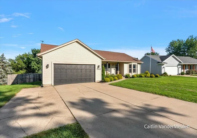 Photo 3 of Single family home for sale at 11421 Prairie Ave, Allendale Charter Township Ottawa, MI 49401 | MLS# 65026045029 | Listing updated on 2026-09-16