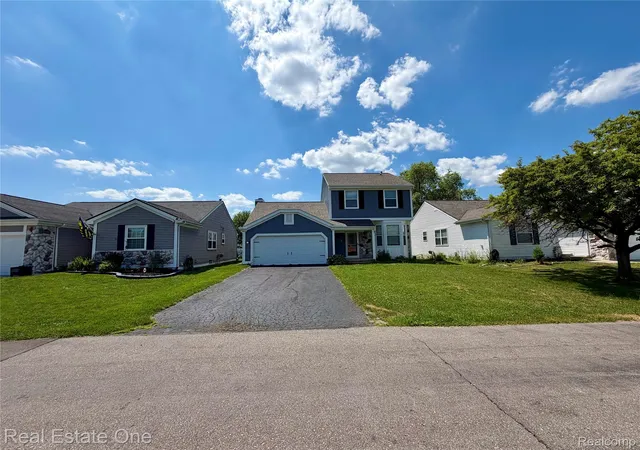 Photo 3 of Single family home for sale at 1930 Alexander Dr, Westland City Wayne, MI 48186 | MLS# 20261068314 | Listing updated on 2026-08-27