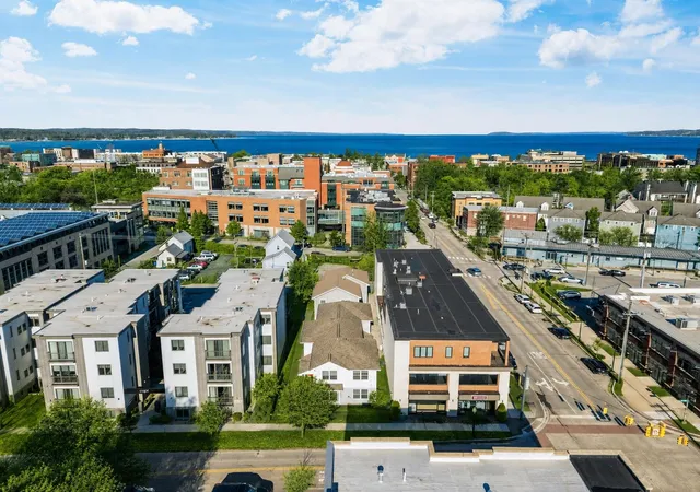Photo 22 of Condo for sale at 145 E Eighth St, TraverseCityCity_GrandTraverse, MI 49684 | MLS# 78080072836 | Listing updated on 2026-08-29
