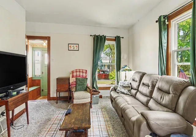 Photo 3 of Single family home for sale at 412 Prospect St, Cadillac City Wexford, MI 49601 | MLS# 67026045062 | Listing updated on 2026-09-22