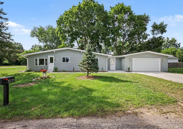 Photo 2 of Single family home for sale at 3221 Irene St, Leoni Township Jackson, MI 49202 | MLS# 55026045057 | Listing updated on 2026-09-16