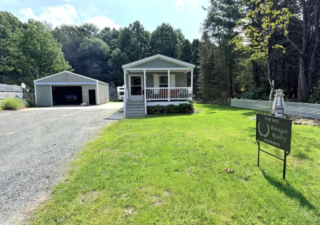 Photo 2 of Single family home for sale at 1878 White Birch Dr, Golden Township Oceana, MI 49436 | MLS# 65026045060 | Listing updated on 2026-08-31
