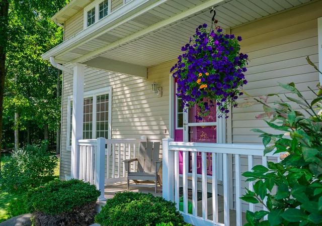Photo 3 of Single family home for sale at 132 Kensington Ct, Battle Creek City Calhoun, MI 49015 | MLS# 64026045055 | Listing updated on 2026-09-25