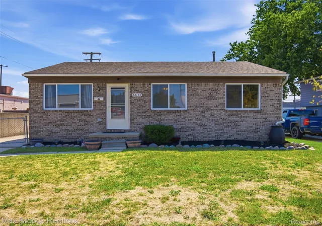 Photo 1 of Single family home for sale at 22134 Pleasant St, St Clair Shores City Macomb, MI 48080 | MLS# 20261068360 | Listing updated on 2026-09-15