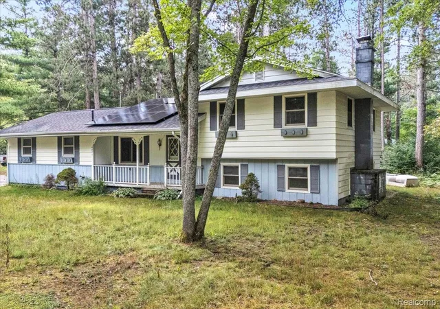 Single family home for sale at 4871 Helen Dr, GraylingCharterTownship_Crawford, MI 49738 | MLS# 20261068361