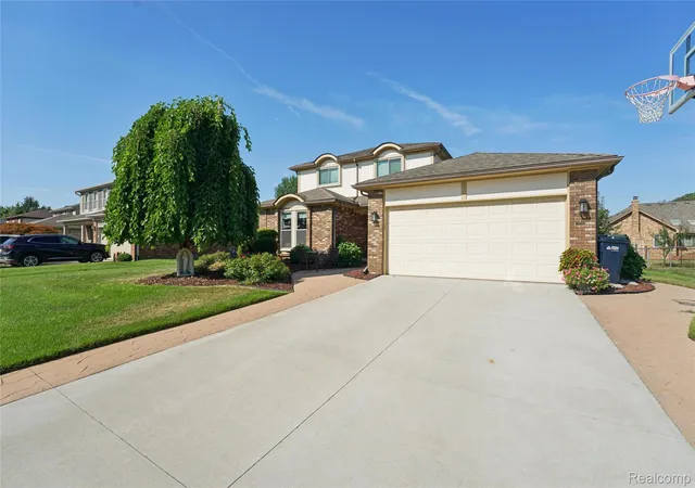 Photo 1 of Single family home for sale at 39719 Lembke Dr, Sterling Heights City Macomb, MI 48313 | MLS# 20261068376 | Listing updated on 2026-08-27
