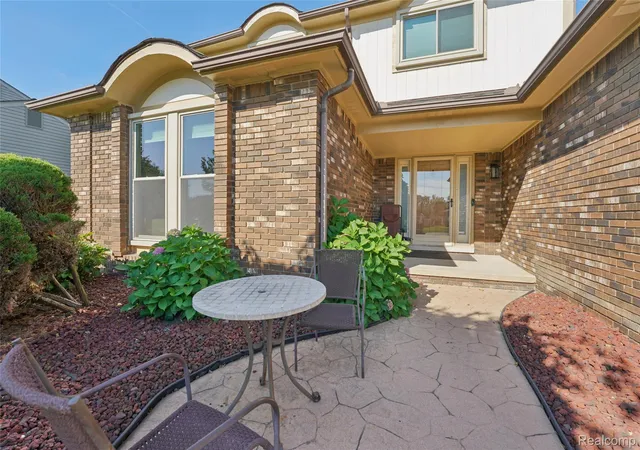 Photo 2 of Single family home for sale at 39719 Lembke Dr, Sterling Heights City Macomb, MI 48313 | MLS# 20261068376 | Listing updated on 2026-08-27