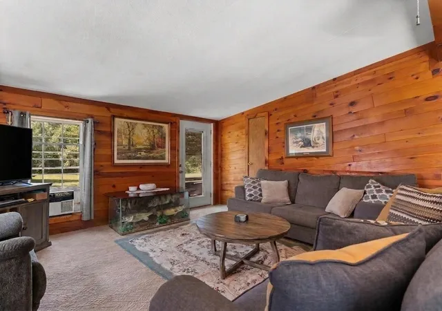 Photo 2 of Single family home for sale at 8645 Rahe Rd, Mayfield Township Grand Traverse, MI 49648 | MLS# 78080072842 | Listing updated on 2026-09-01
